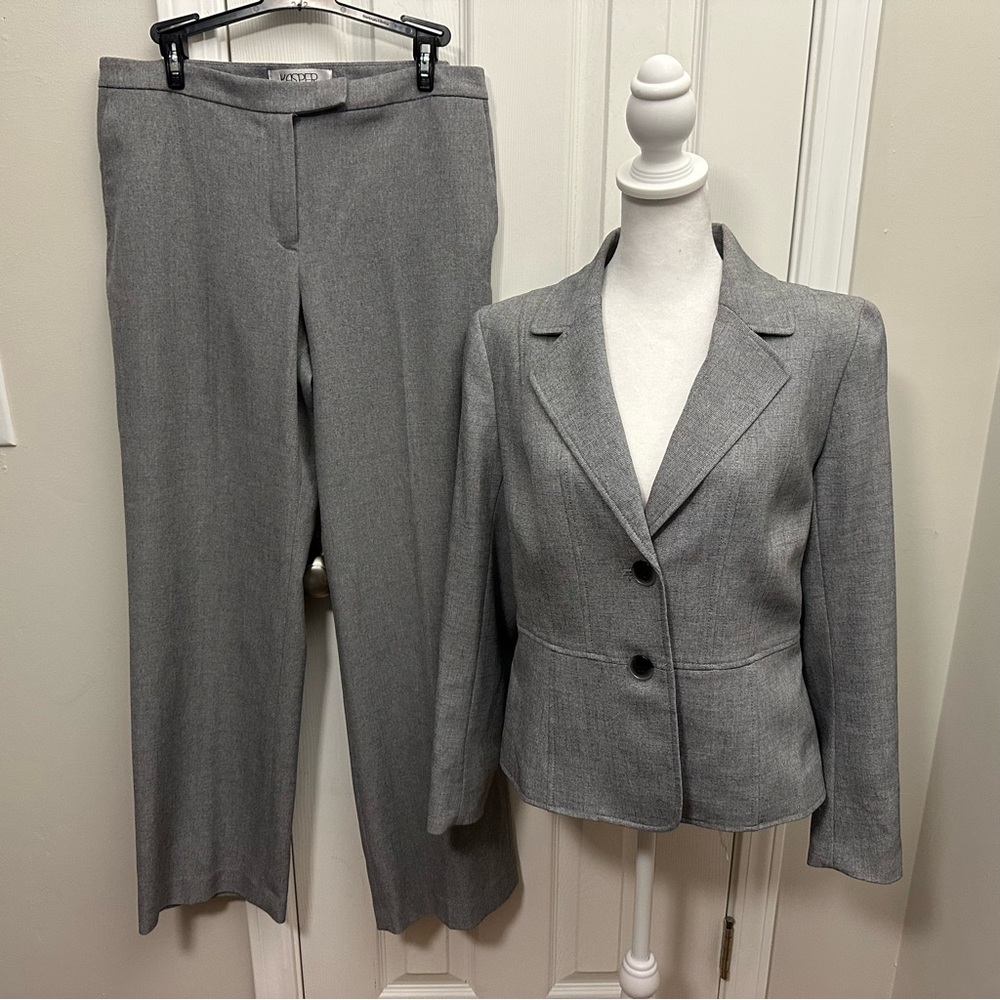 Kasper Women's Gray Pantsuit Set